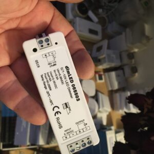 dimLED stmívač 0/1-10V 8A