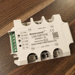 LSA Jednofázový solid state AC regulátor napětí 220/380V 15A
